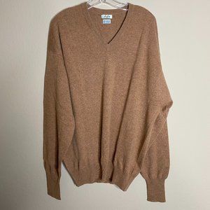 john laing cashmere v-neck sweater